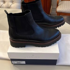 Caslon Miller LEATHER chelsea boots size 10 black pull on style waterproof